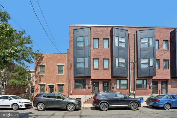 2656 Salmon St, PHILADELPHIA, PA 19125