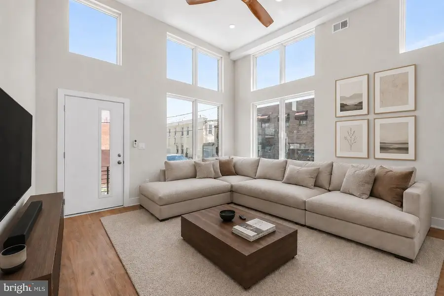 1338 S Woodstock St, Philadelphia, PA 19146 - #2