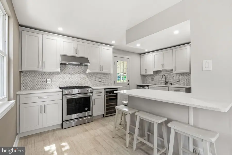 6000 Newtown Ave, Philadelphia, PA 19111 - #2