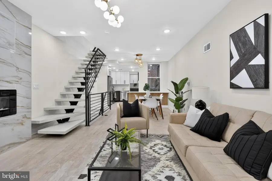 2005 W Girard Ave, Philadelphia, PA 19130 - #3