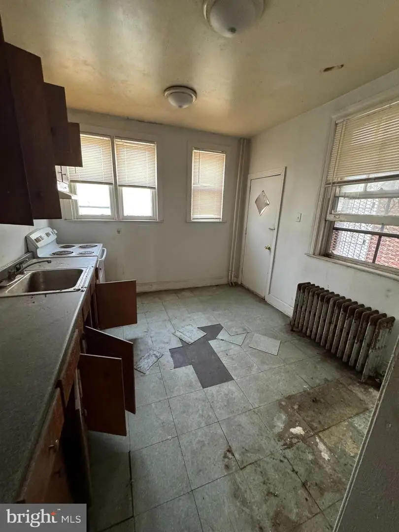 1727 S Edgewood St, Philadelphia, PA 19142 - #3