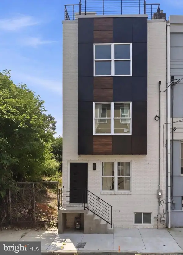 2727 E Thompson St, PHILADELPHIA, PA 19134