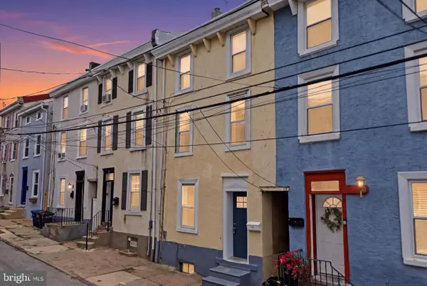 145 East St, PHILADELPHIA, PA 19127