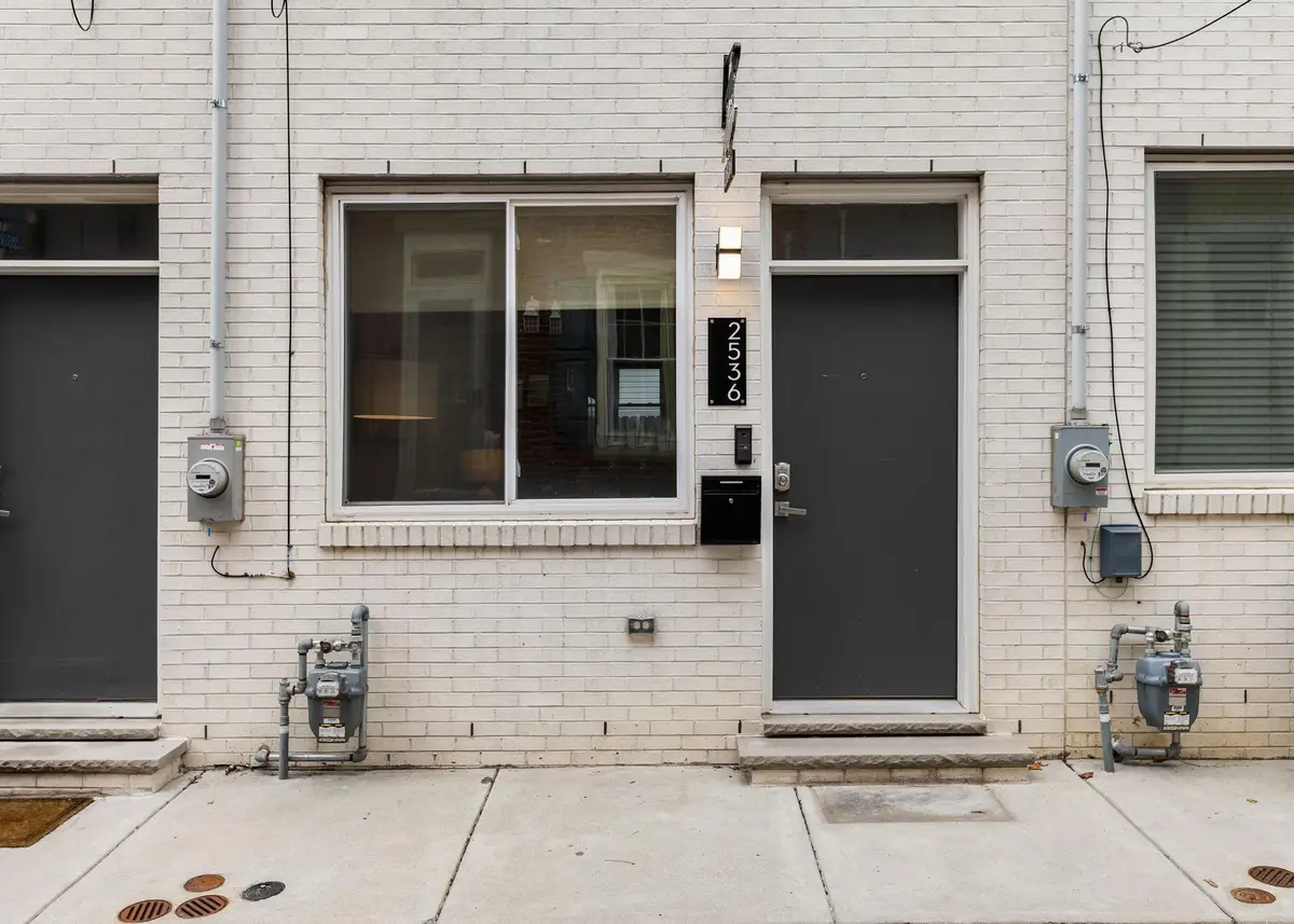2536 E Gordon St, Philadelphia, PA 19125 - #1
