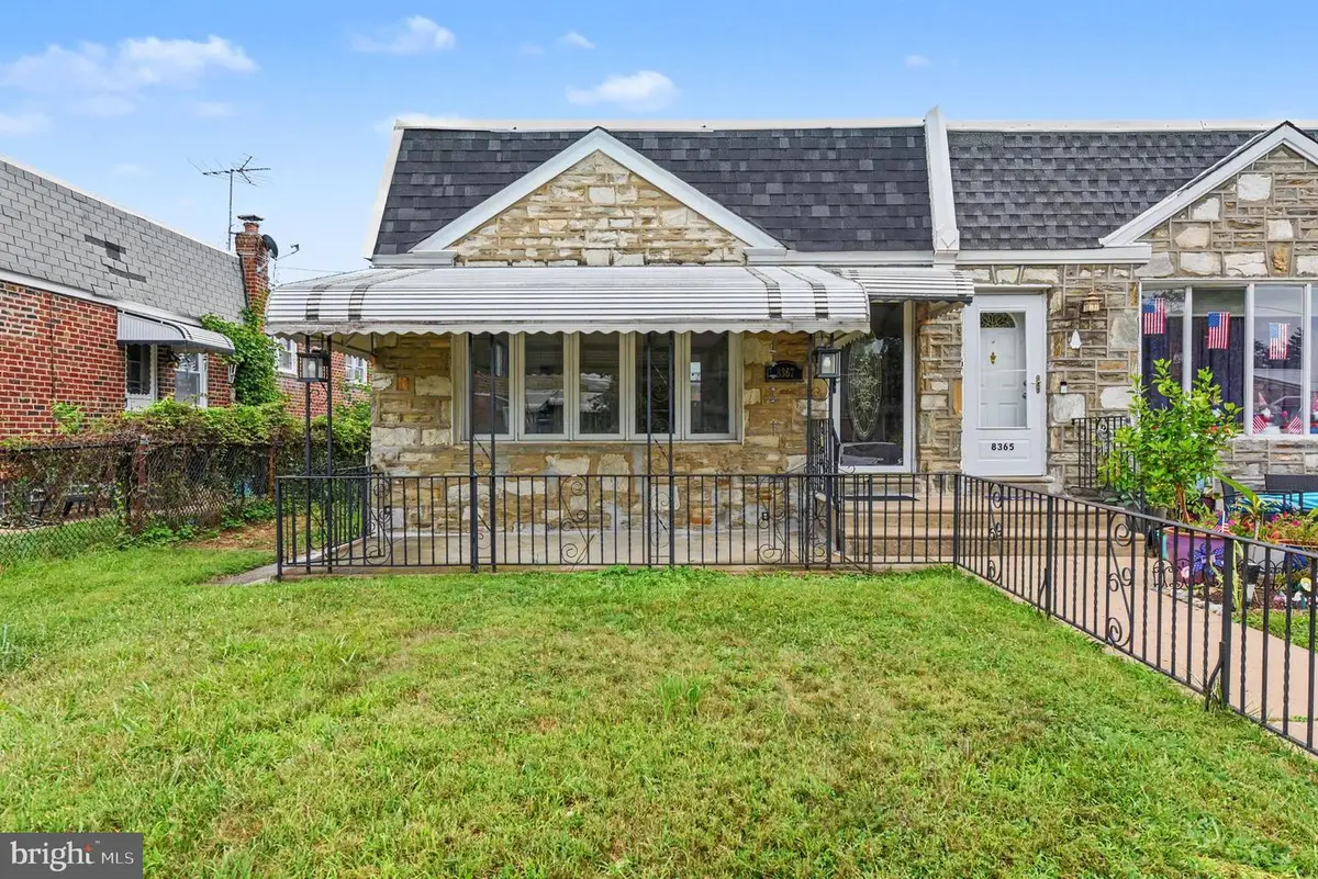 8367 Langdon St, Philadelphia, PA 19152 - #1