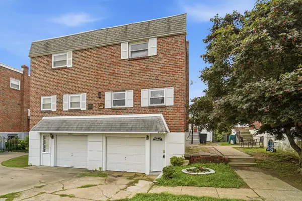 8913 Dewees St, PHILADELPHIA, PA 19152