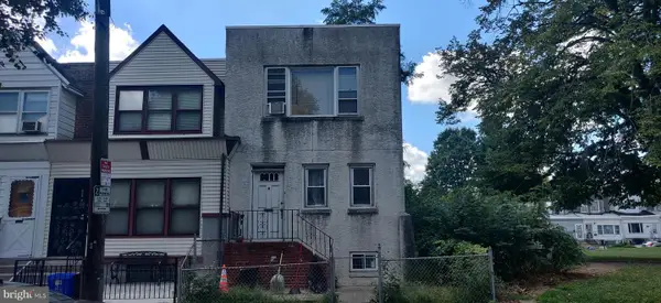 2538 S Dewey St, PHILADELPHIA, PA 19142
