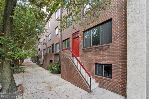 2040 Arch St, PHILADELPHIA, PA 19103