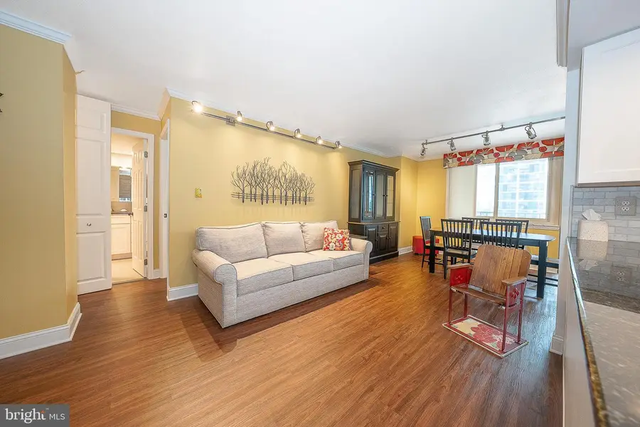 1919 Chestnut St #1821, Philadelphia, PA 19103 - #2