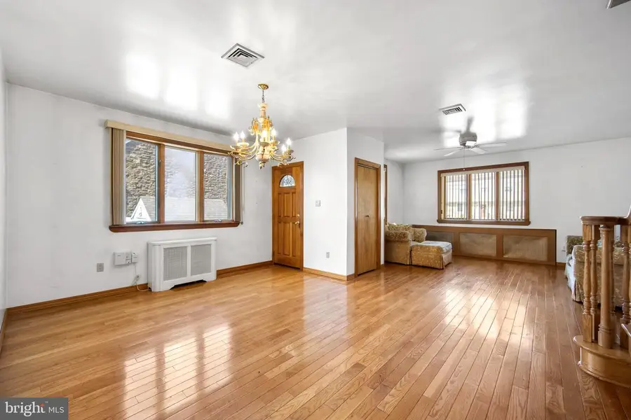 8303 Algon Ave, Philadelphia, PA 19152 - #2