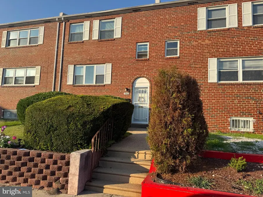 7102 Hummingbird Pl, Philadelphia, PA 19153 - #2