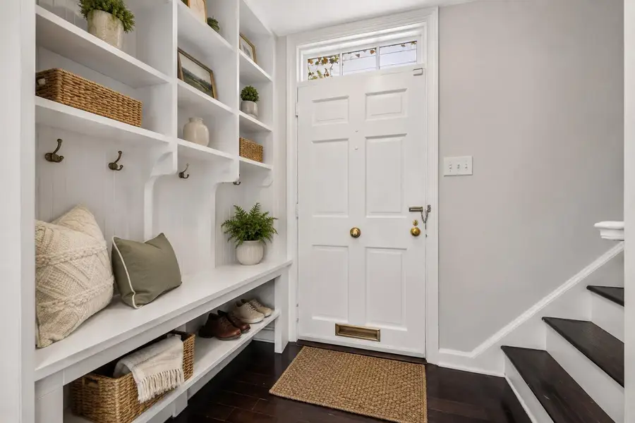 3 Lothian Pl, Philadelphia, PA 19128 - #3