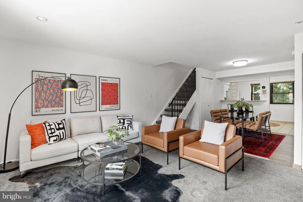 15 Hamilton Cir, Philadelphia, PA 19130 - #1