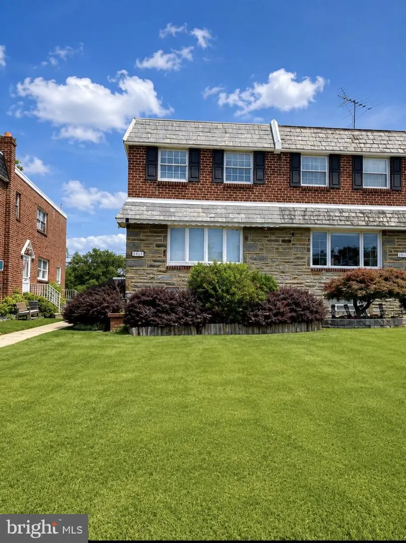 2913 Guilford St, Philadelphia, PA 19152 - #1