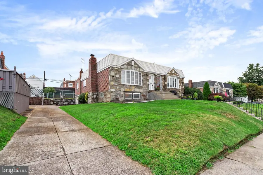 3806 Karen St, Philadelphia, PA 19114 - #3
