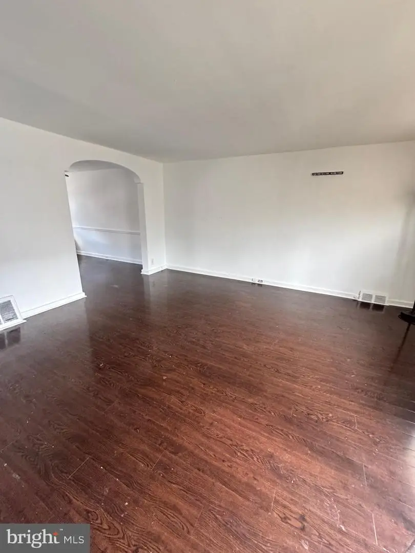 6724 Sylvester St, Philadelphia, PA 19149 - #2