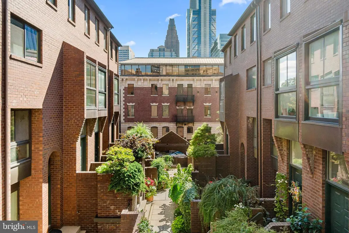 2201 Arch St #111, Philadelphia, PA 19103 - #1