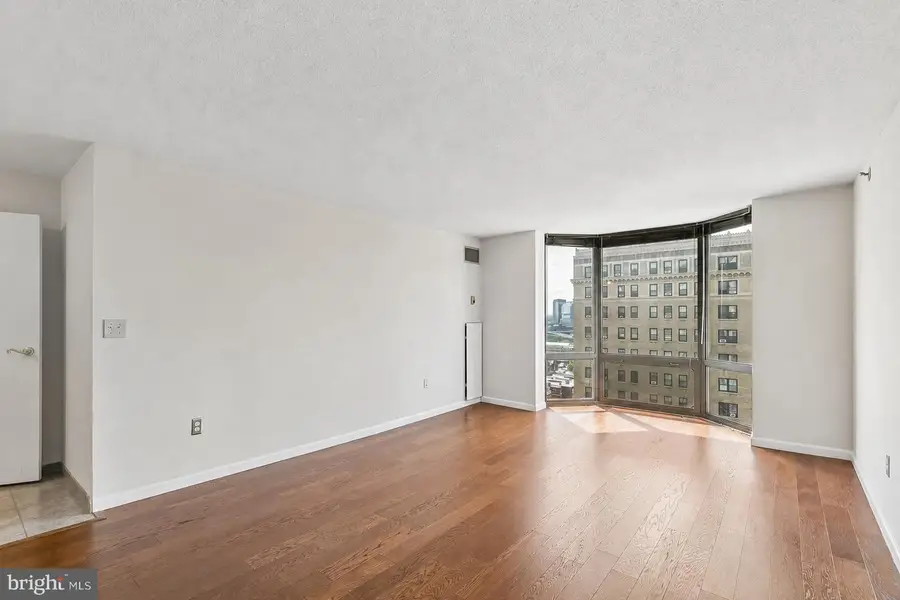 2020 Walnut St #16k, Philadelphia, PA 19103 - #2