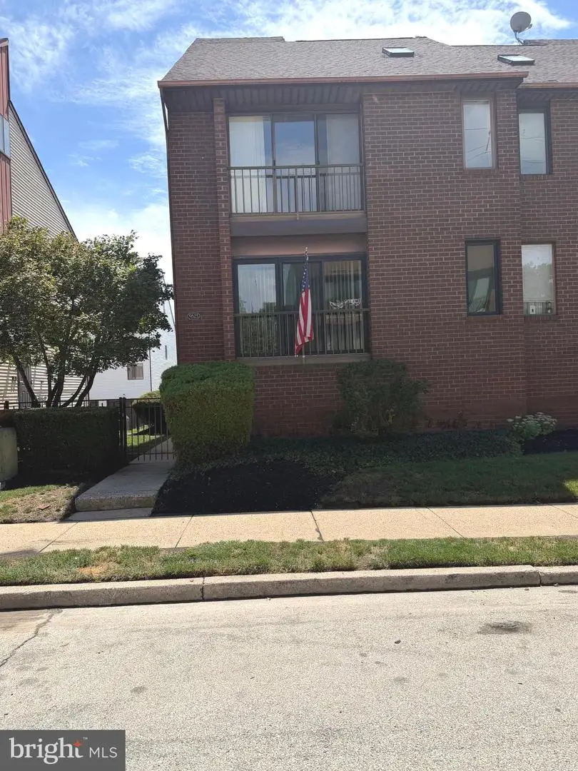 9525-00 James St #2b, Philadelphia, PA 19114 - #1