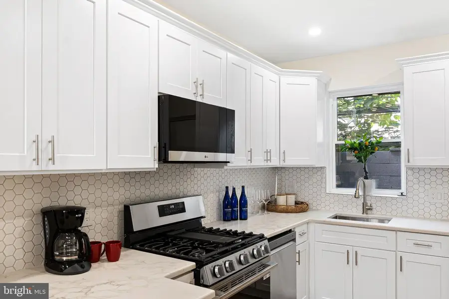2117 Sears St, Philadelphia, PA 19146 - #3