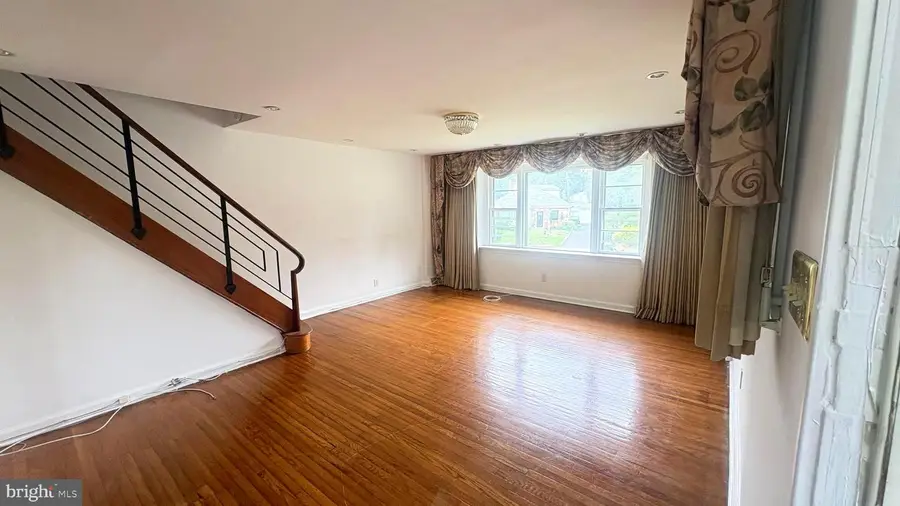 6527 N 10th St, Philadelphia, PA 19126 - #2