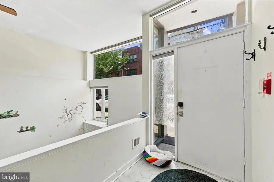 770 S 3rd St #a, Philadelphia, PA 19147 - #3
