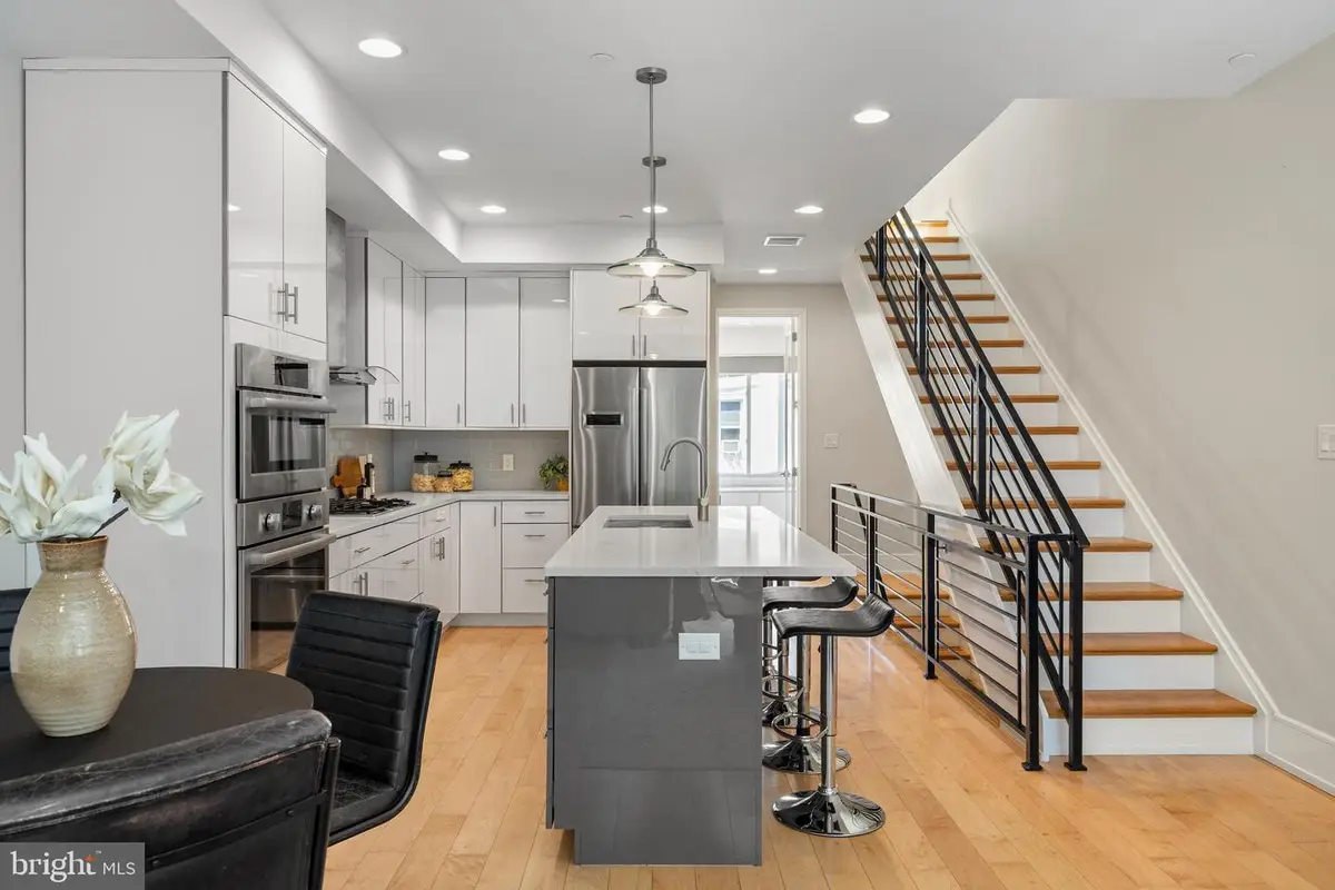 1016 S 17th St #b, Philadelphia, PA 19146 - #1