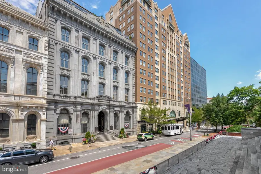 421 Chestnut St #401, Philadelphia, PA 19106 - #2