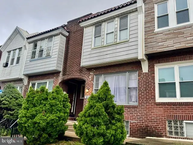 914 Anchor St, Philadelphia, PA 19124 - #1