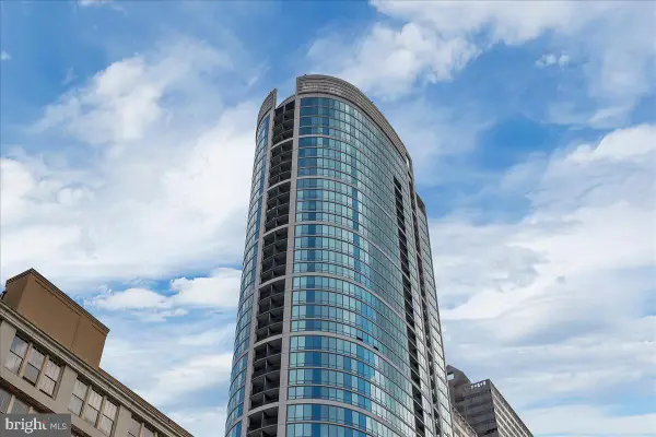 2101-00 Market St #3705, PHILADELPHIA, PA 19103