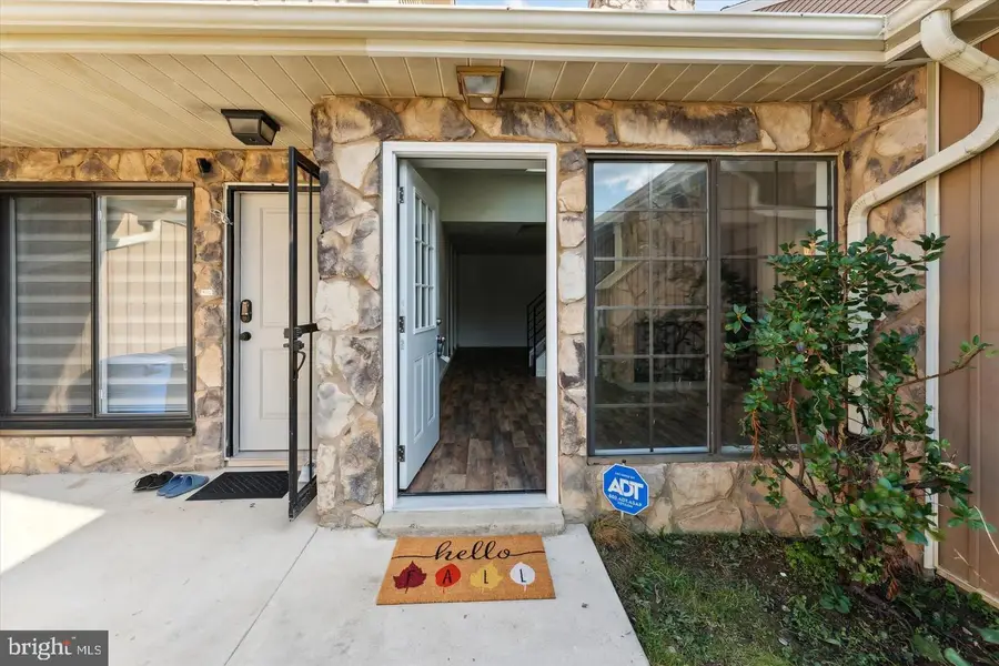 10185 Dedaker Dr, Philadelphia, PA 19116 - #3