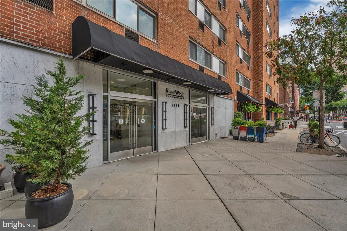 2101-17 Chestnut St #213, Philadelphia, PA 19103 - #1