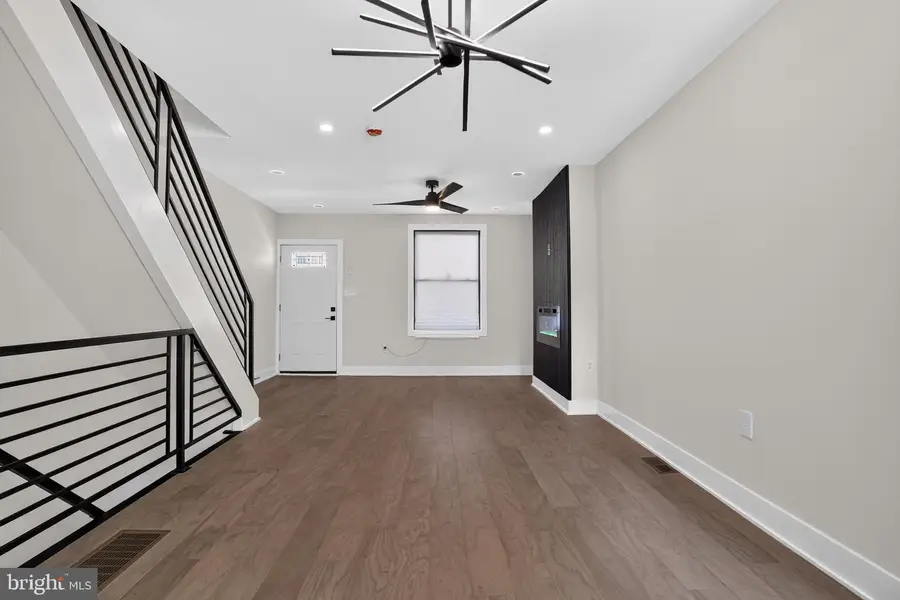6417 N Lambert St, Philadelphia, PA 19138 - #2