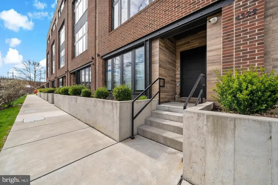 4529 Riverside Way, Philadelphia, PA 19127 - #2