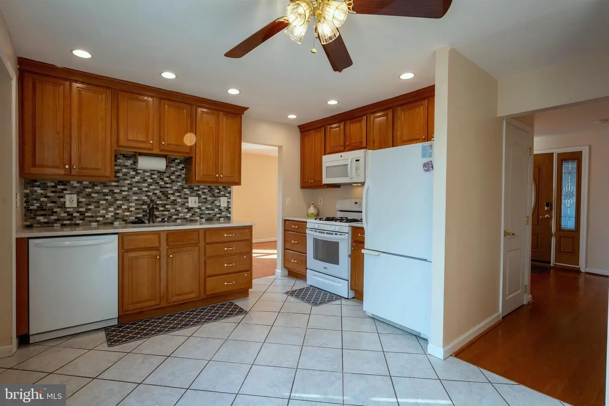 9712 Walley Ave, Philadelphia, PA 19115 - #1