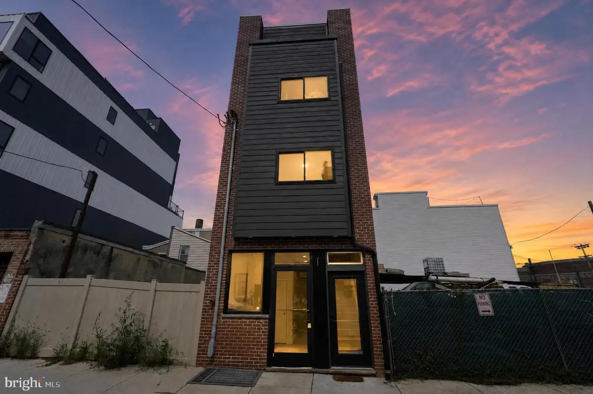 2143 E Arizona St, Philadelphia, PA 19125 - #1