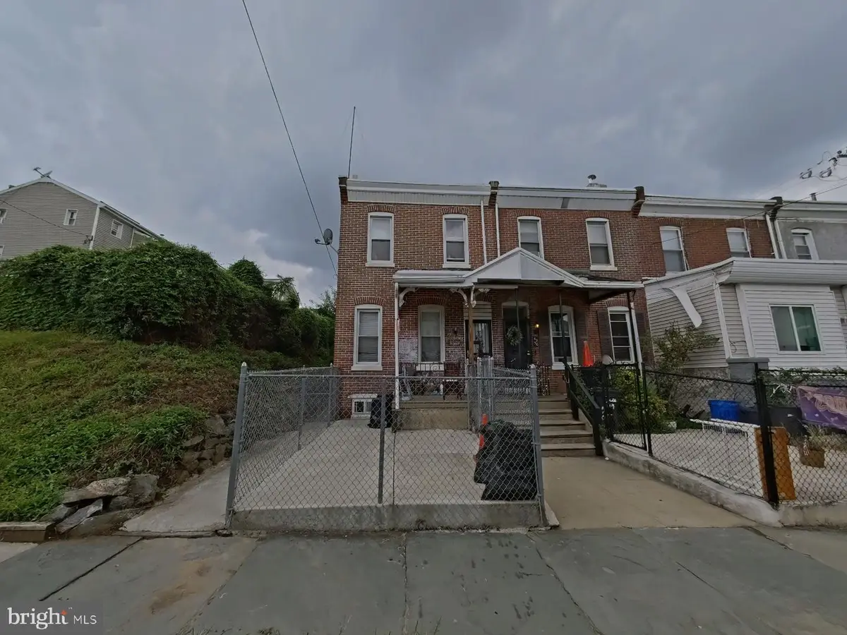 4948 Hawthorne St, Philadelphia, PA 19124 - #1