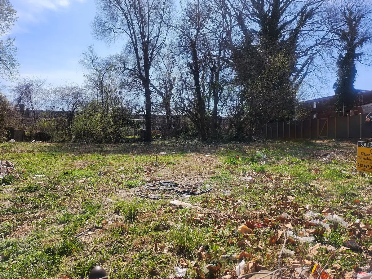 258 E Sharpnack St, Philadelphia, PA 19119 - #1