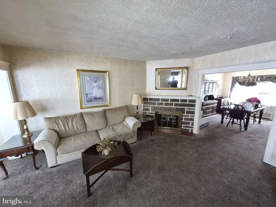 1230 Van Kirk St, Philadelphia, PA 19149 - #3