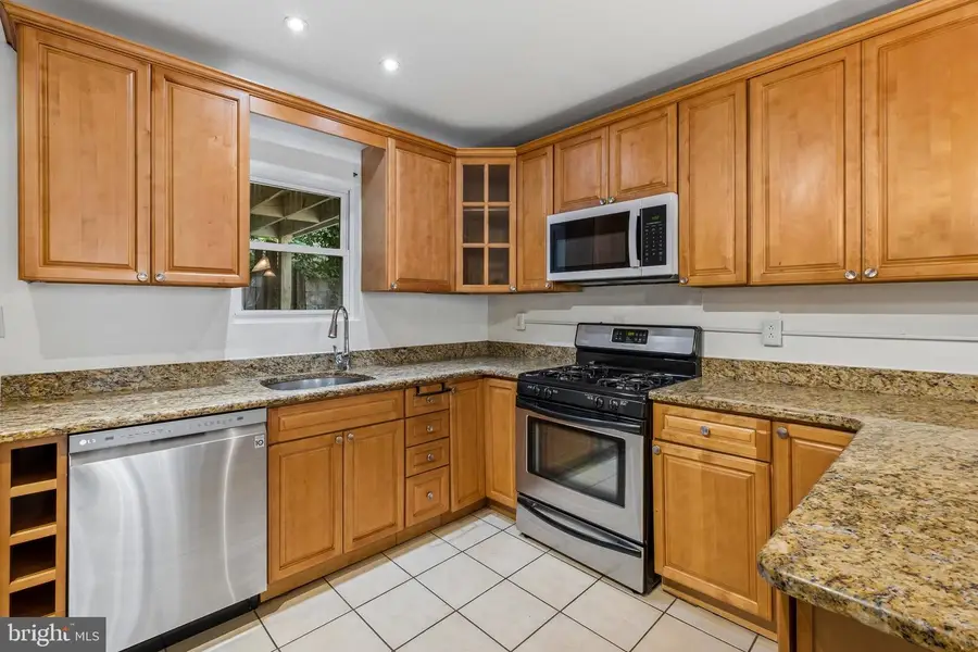 1914 Manton St, Philadelphia, PA 19146 - #3
