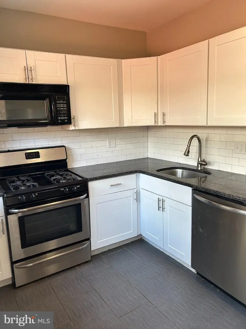 220 Baldwin St, Philadelphia, PA 19127 - #2