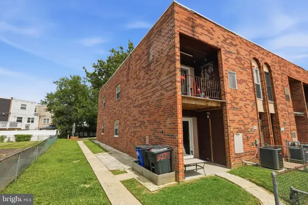 3229 Red Lion Rd, PHILADELPHIA, PA 19114