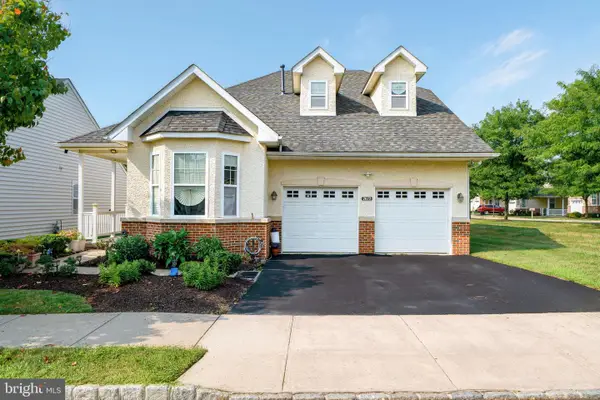 2672 Honeysuckle Ln, PHILADELPHIA, PA 19116