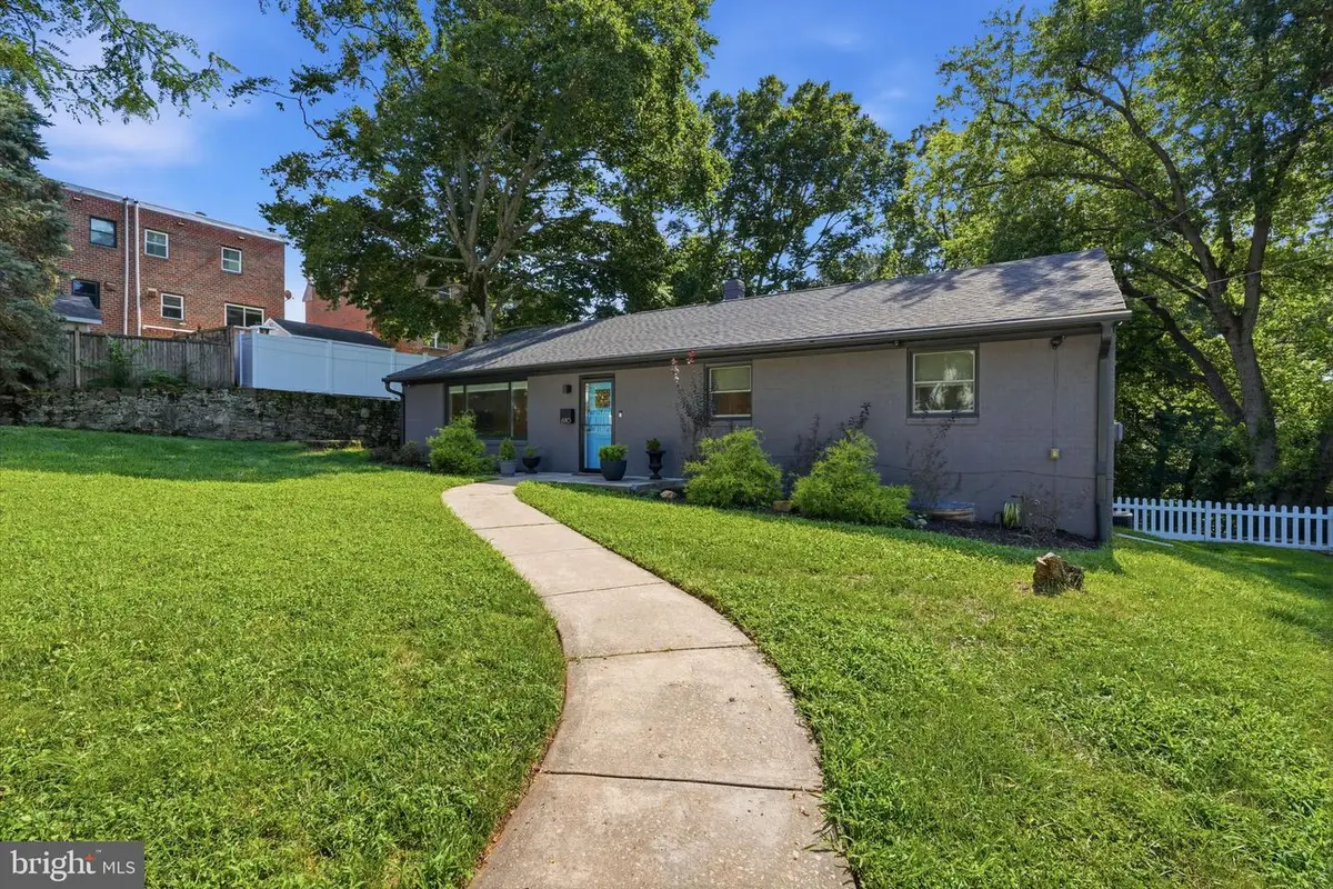 6910 Cliff Rd, Philadelphia, PA 19128 - #1