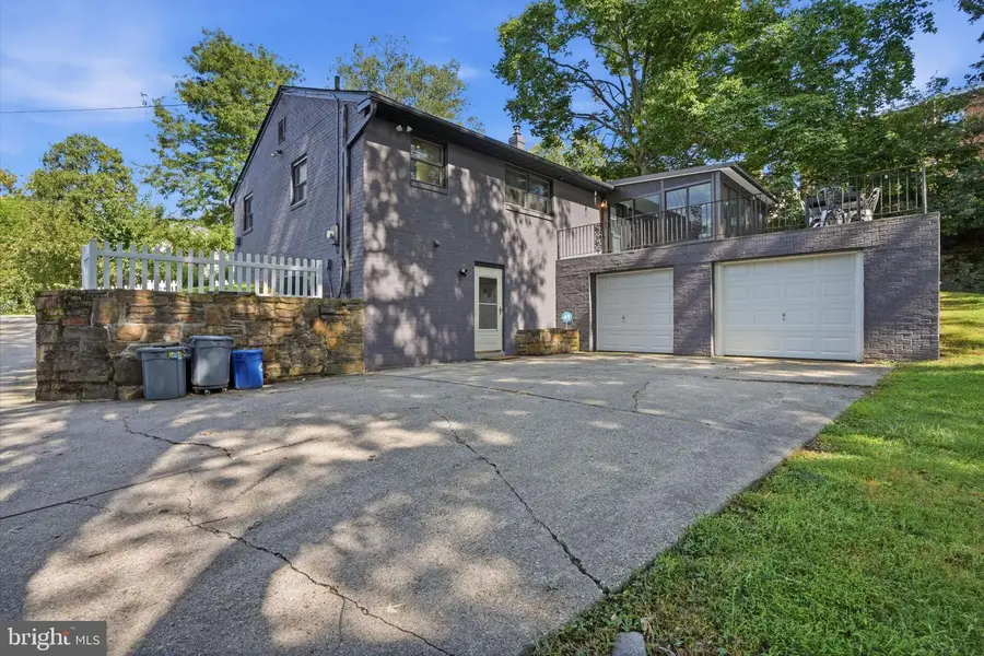 6910 Cliff Rd, Philadelphia, PA 19128 - #3