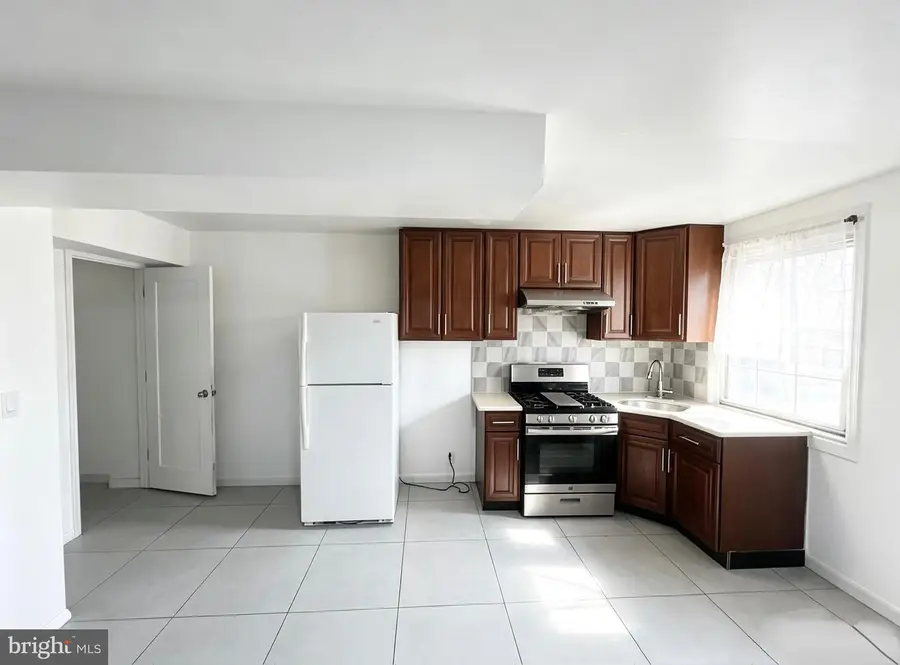 6537 Walker St, Philadelphia, PA 19135 - #2