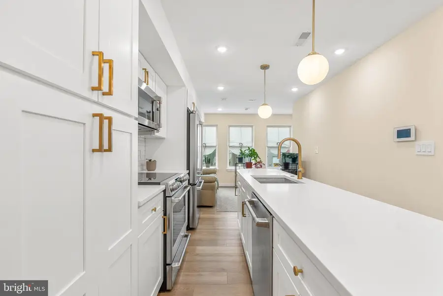 1739 S 5th St #unit B, Philadelphia, PA 19148 - #3