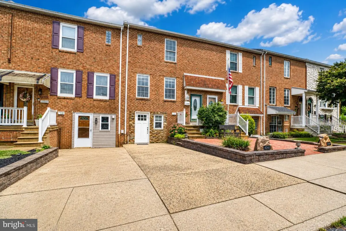 4241 Chalfont Pl, Philadelphia, PA 19154 - #1