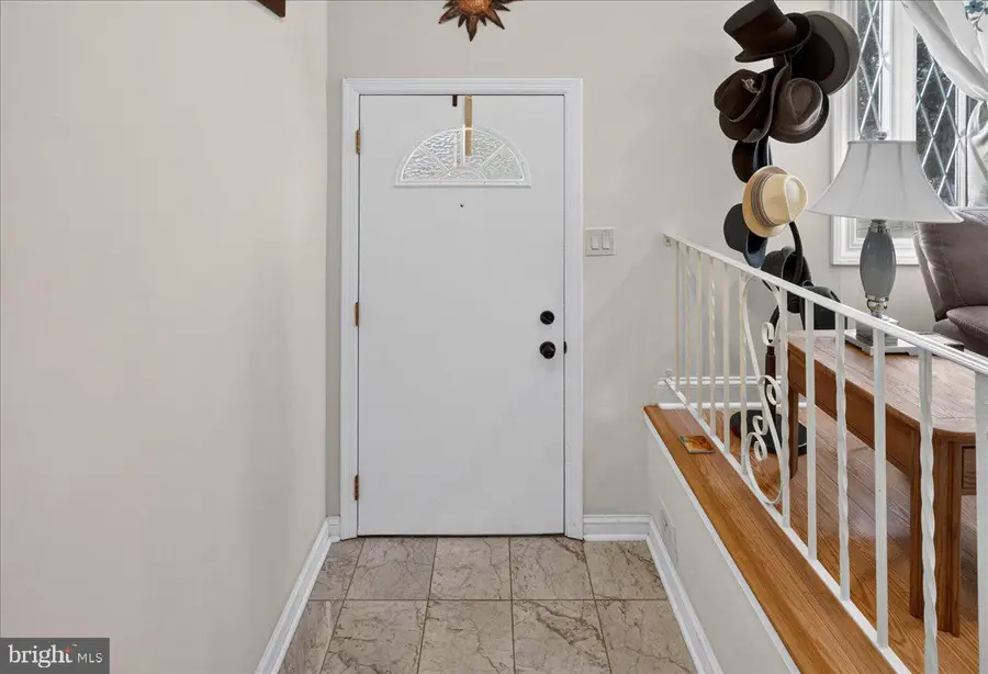10222 Woburn Pl, Philadelphia, PA 19114 - #2