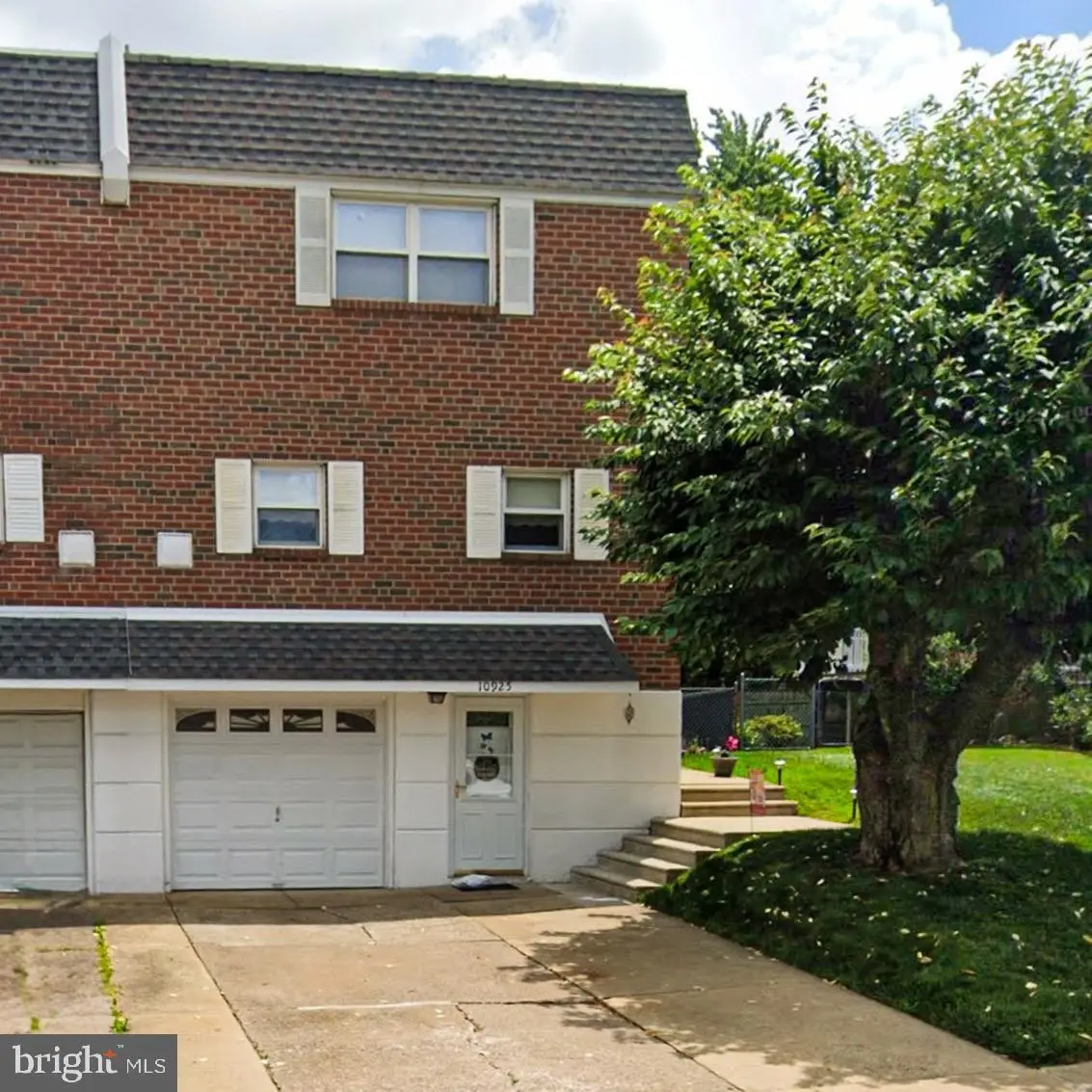 10925 Lockart Rd, Philadelphia, PA 19116 - #1